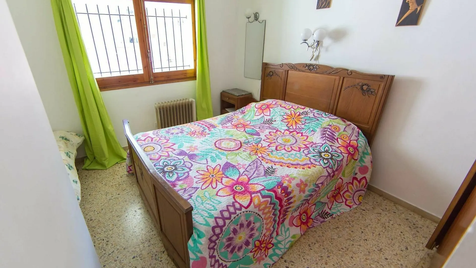 Gaetan Apartment Roses