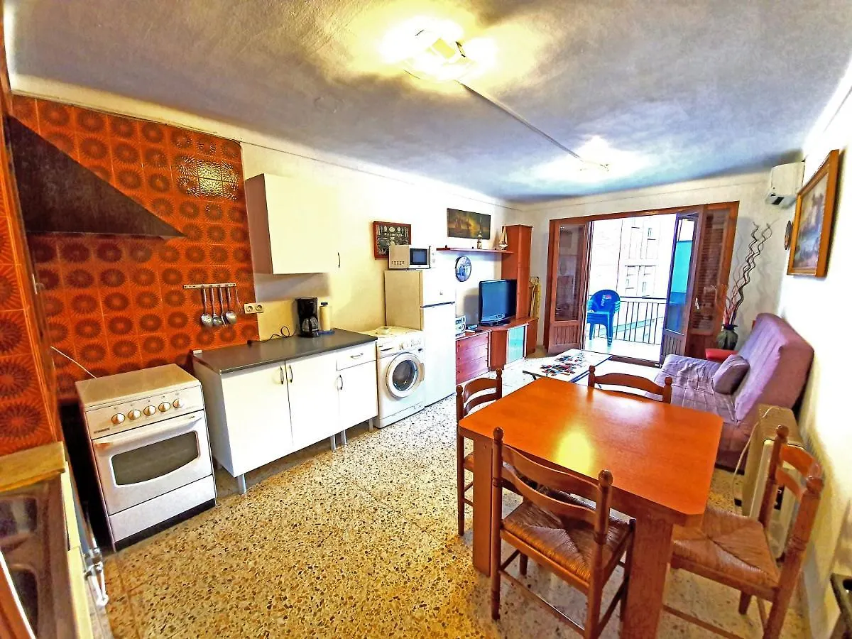 Gaetan Apartment Roses 0*,