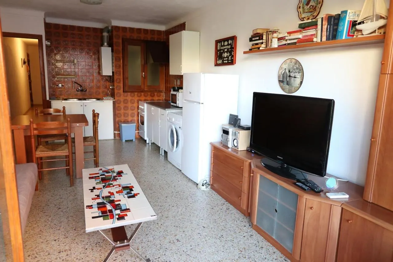 Gaetan Apartment Roses