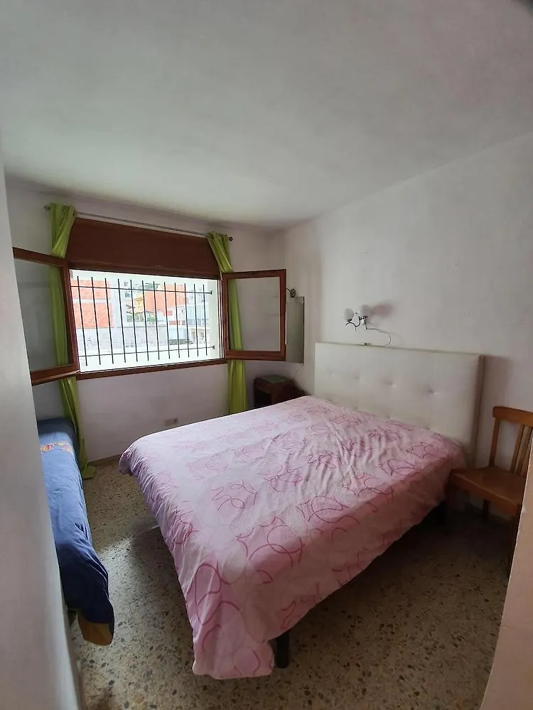 Gaetan Apartment Roses